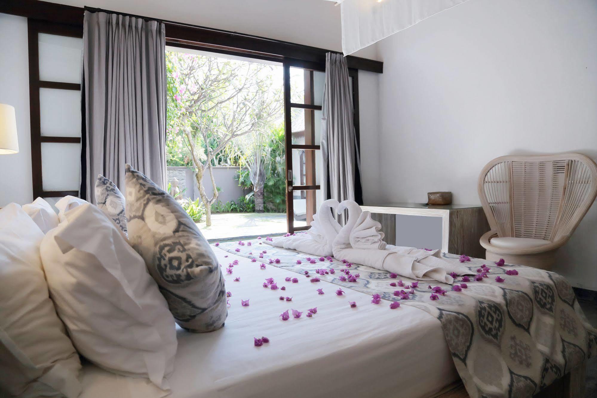 Indiana Kenanga Boutique Hotel & Spa Lembongan Exterior foto