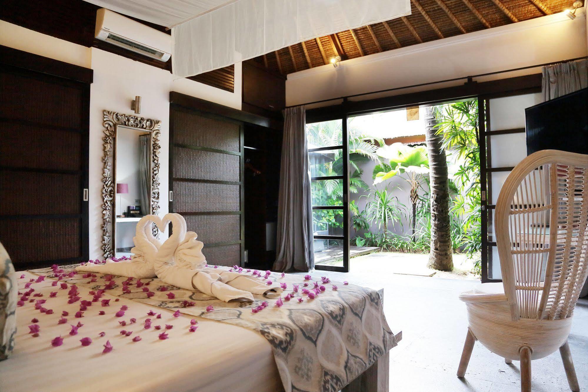 Indiana Kenanga Boutique Hotel & Spa Lembongan Exterior foto