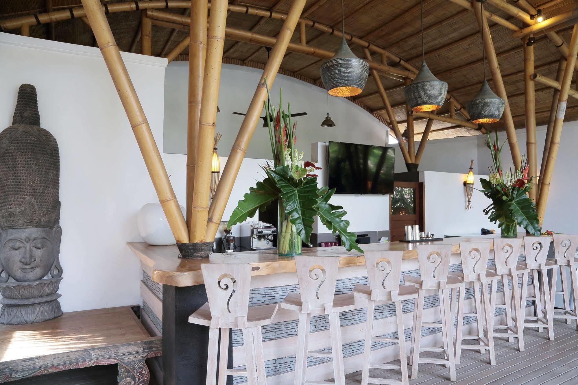 Indiana Kenanga Boutique Hotel & Spa Lembongan Exterior foto