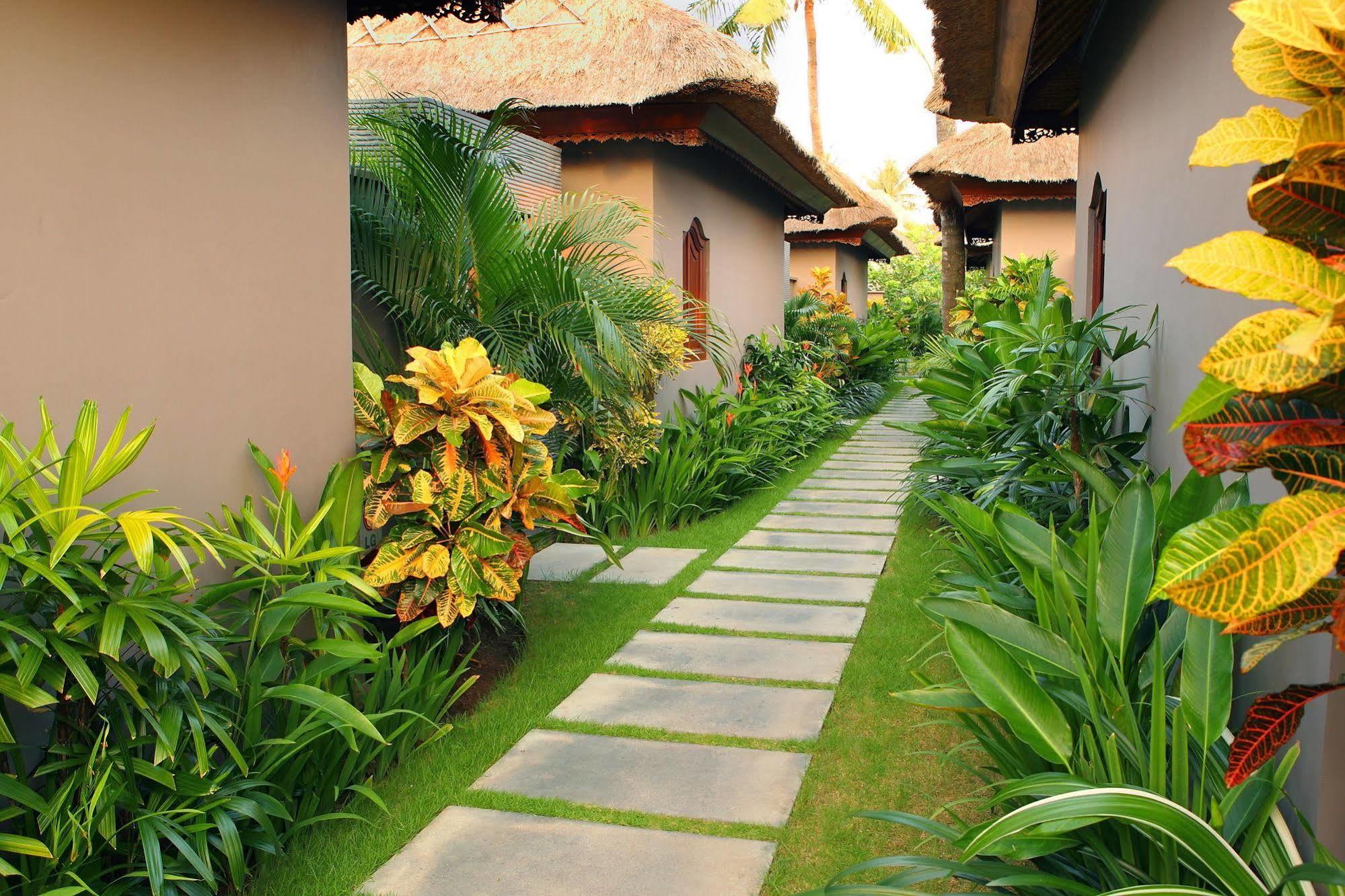 Indiana Kenanga Boutique Hotel & Spa Lembongan Exterior foto